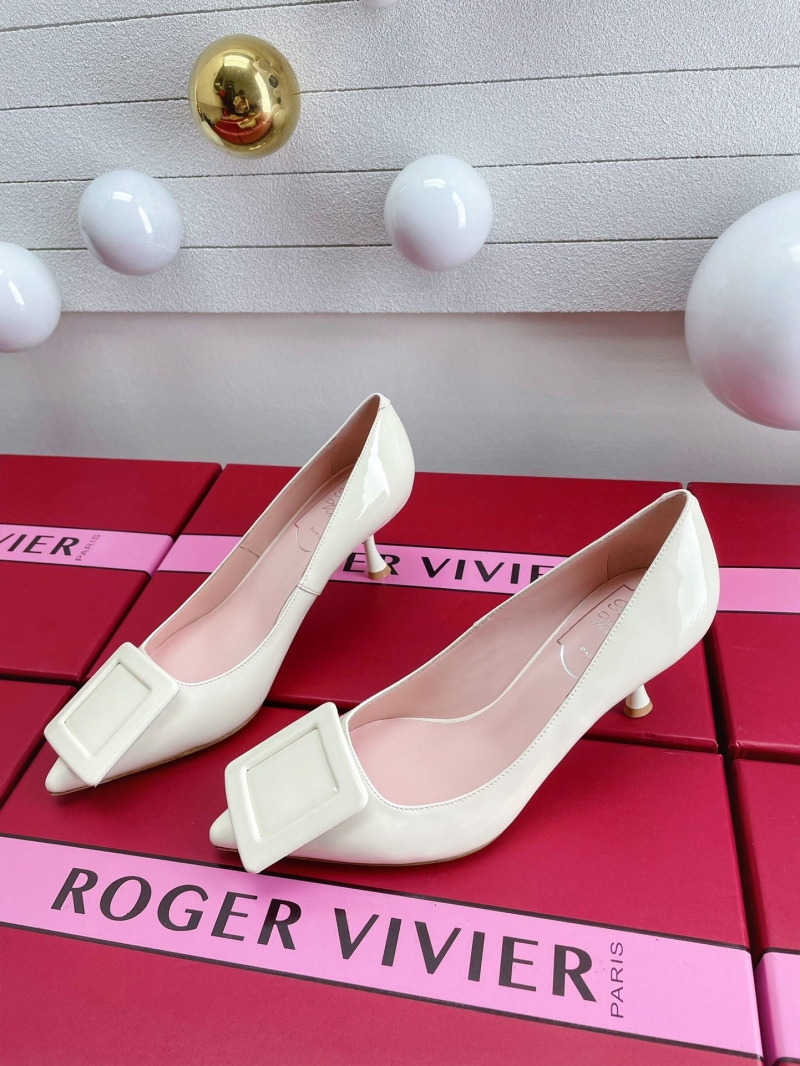 Roger Vivier Flat Shoes